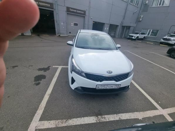 Kia Rio IV Рестайлинг с пробегом 2020 года, цена 1 089 000 рублей, 300100 км, седан, Автокод Объявления