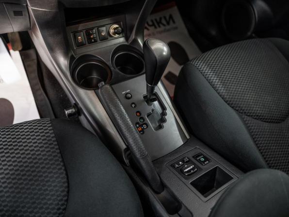 Toyota RAV4 III (XA30) Рестайлинг с пробегом 2010 года, цена 1 350 500 рублей, 210000 км, внедорожник, Автокод Объявления