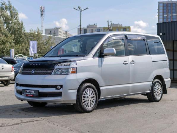 Toyota Voxy I (R60) с пробегом 2004 года, цена 999 000 рублей, 304439 км, компактвэн, Автокод Объявления