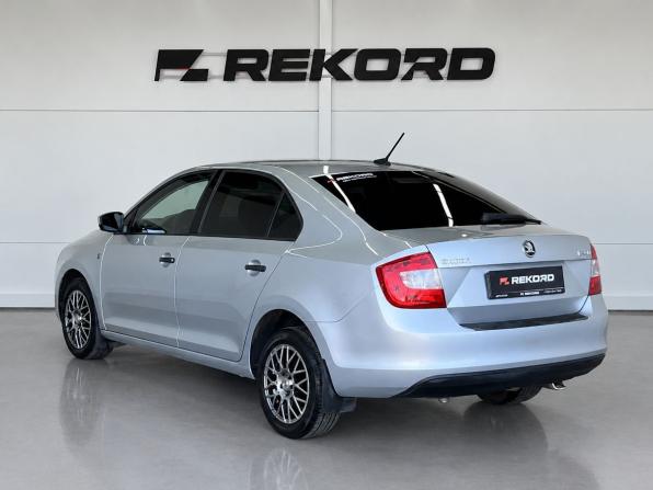 Skoda Rapid I с пробегом 2016 года, цена 929 000 рублей, 170378 км, лифтбек, Автокод Объявления