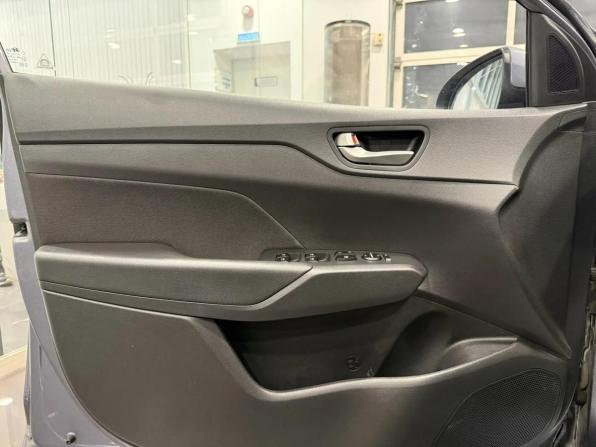 Hyundai Solaris II с пробегом 2018 года, цена 1 440 000 рублей, 110993 км, седан, Автокод Объявления