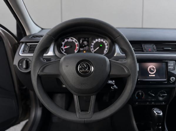 Skoda Rapid I Рестайлинг с пробегом 2018 года, цена 1 299 000 рублей, 101953 км, лифтбек, Автокод Объявления