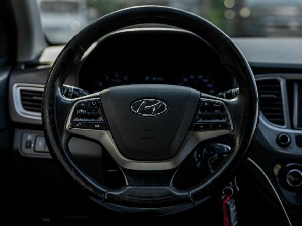 Hyundai Solaris II с пробегом 2019 года, цена 1 140 000 рублей, 94801 км, седан, Автокод Объявления