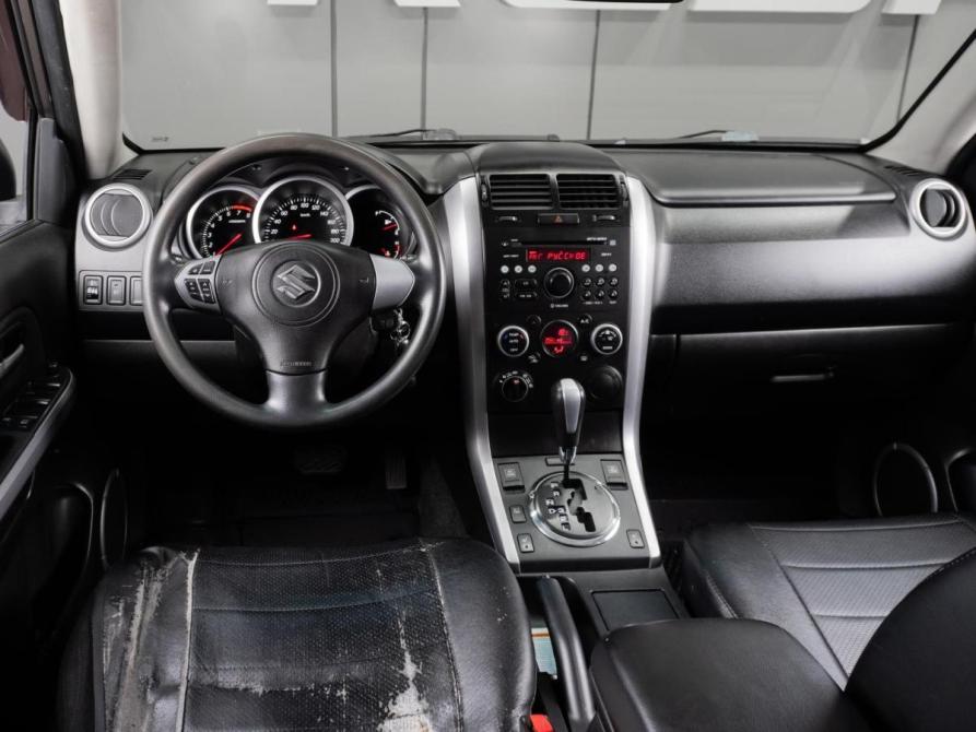 Suzuki Grand Vitara II Рестайлинг 2 Тюмень  - изображение 6