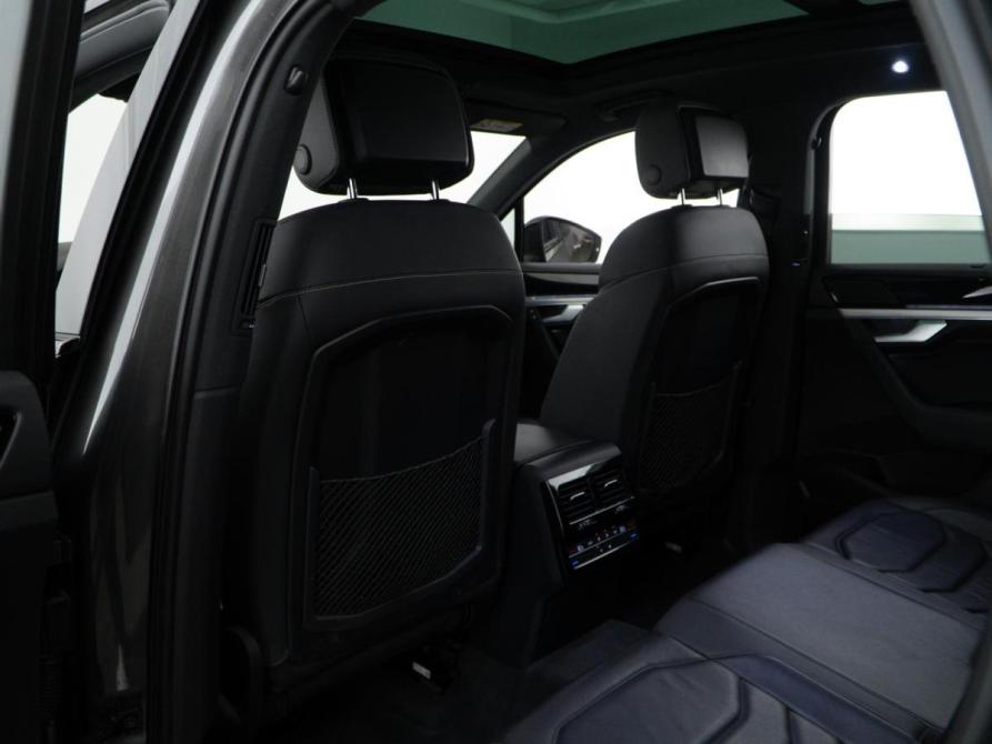 Volkswagen Touareg III Москва  - изображение 12