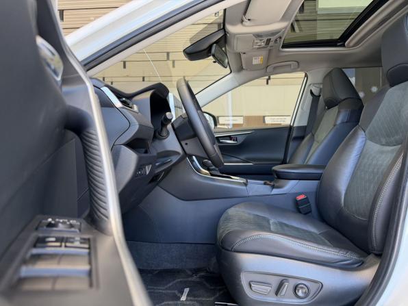 Toyota RAV4 V (XA50) с пробегом 2022 года, цена 2 900 000 рублей, 103000 км, внедорожник, Автокод Объявления
