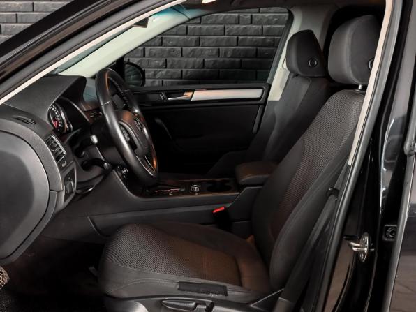 Volkswagen Touareg II с пробегом 2011 года, цена 1 620 000 рублей, 264190 км, внедорожник, Автокод Объявления