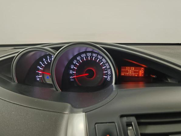 Toyota Verso I Рестайлинг с пробегом 2013 года, цена 1 209 000 рублей, 177950 км, компактвэн, Автокод Объявления