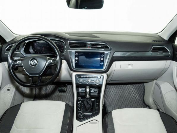 Volkswagen Tiguan II с пробегом 2017 года, цена 2 450 000 рублей, 122500 км, внедорожник, Автокод Объявления