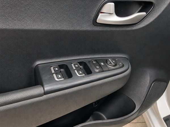 Kia Rio IV Рестайлинг с пробегом 2021 года, цена 1 825 000 рублей, 58500 км, седан, Автокод Объявления