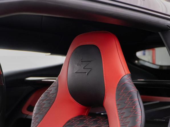 Aston Martin Vanquish Zagato II с пробегом 2019 года, цена 80 900 000 рублей, 4955 км, хэтчбек, Автокод Объявления