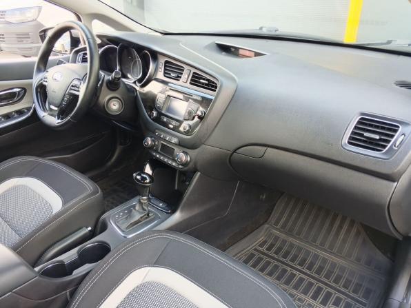 Kia Ceed II с пробегом 2014 года, цена 1 200 000 рублей, 172496 км, универсал, Автокод Объявления