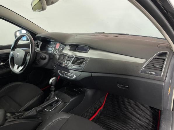 Renault Laguna III Рестайлинг с пробегом 2011 года, цена 746 000 рублей, 332557 км, универсал, Автокод Объявления