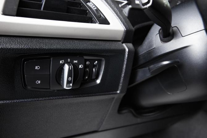 BMW 1 серии II (F20/F21) с пробегом 2013 года, цена 1 049 000 рублей, 216668 км, хэтчбек, Автокод Объявления