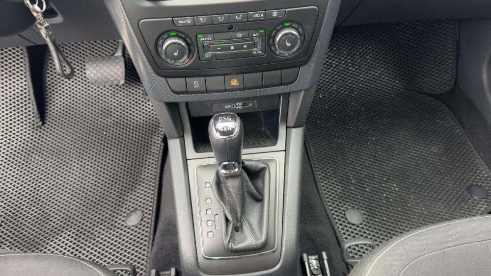 Skoda Yeti I Рестайлинг Ростов-на-Дону  - изображение 13
