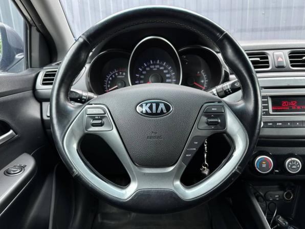 Kia Rio III Рестайлинг с пробегом 2016 года, цена 1 149 000 рублей, 83000 км, седан, Автокод Объявления