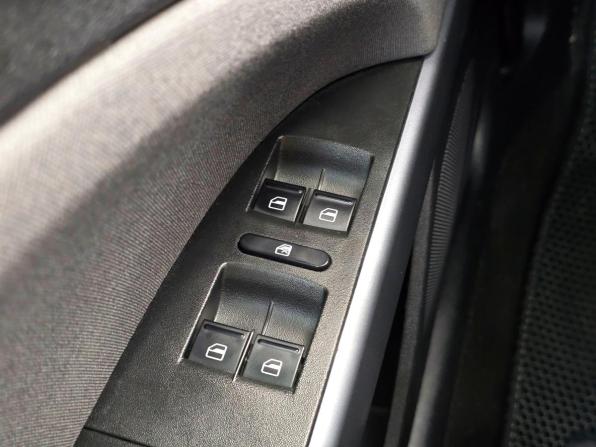 SEAT Leon II Рестайлинг с пробегом 2011 года, цена 899 000 рублей, 85400 км, хэтчбек, Автокод Объявления