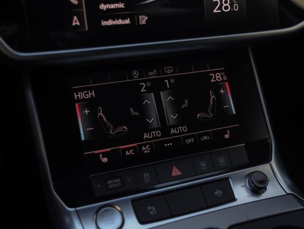 Audi A6 V (C8) с пробегом 2019 года, цена 3 899 000 рублей, 95388 км, универсал, Автокод Объявления