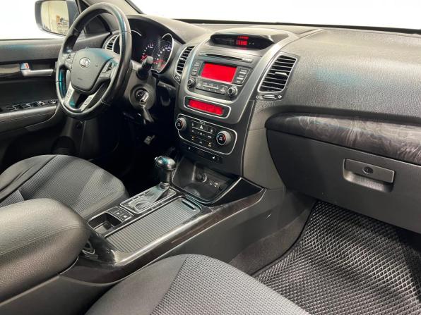 Kia Sorento II Рестайлинг с пробегом 2019 года, цена 1 970 000 рублей, 163490 км, внедорожник, Автокод Объявления