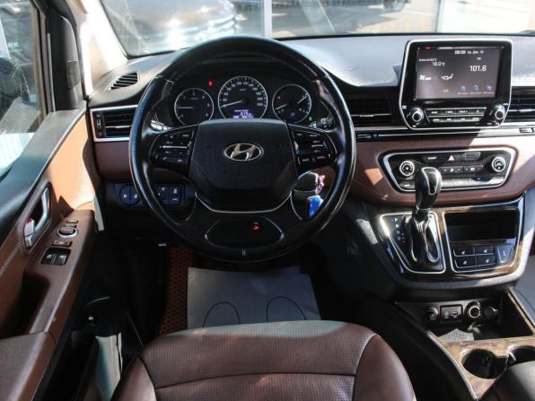 Hyundai Grand Starex I Рестайлинг 2 с пробегом 2020 года, цена 4 400 000 рублей, 40565 км, минивэн, Автокод Объявления