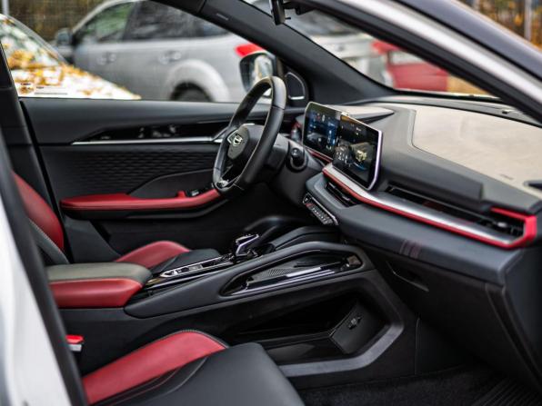 Geely Coolray I Рестайлинг с пробегом 2024 года, цена 2 020 000 рублей, 60380 км, внедорожник, Автокод Объявления