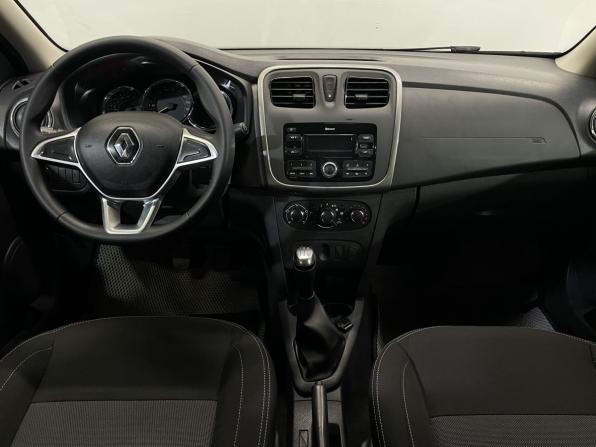 Renault Logan II Рестайлинг с пробегом 2020 года, цена 1 049 000 рублей, 130180 км, седан, Автокод Объявления