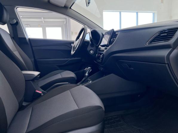 Hyundai Solaris II Рестайлинг с пробегом 2021 года, цена 1 650 000 рублей, 94222 км, седан, Автокод Объявления