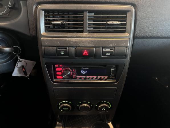 Lada (ВАЗ) Priora I Рестайлинг с пробегом 2015 года, цена 465 000 рублей, 226395 км, хэтчбек, Автокод Объявления
