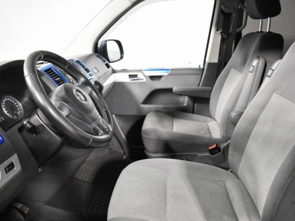 Volkswagen Caravelle T5 Рестайлинг с пробегом 2011 года, цена 1 319 000 рублей, 382152 км, минивэн, Автокод Объявления