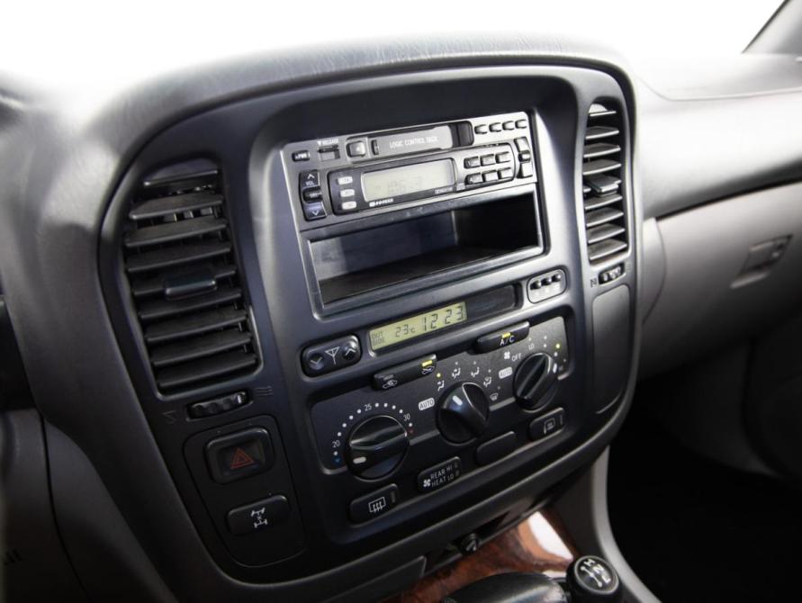 Toyota Land Cruiser 100 Series Санкт-Петербург  - изображение 17