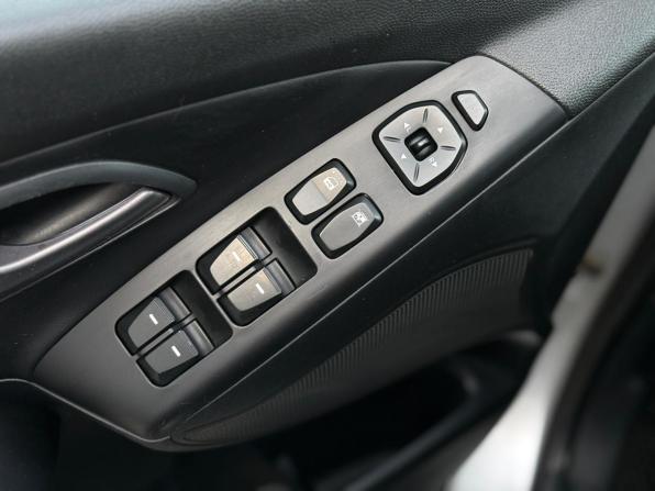 Hyundai ix35 I Рестайлинг с пробегом 2014 года, цена 1 255 000 рублей, 168994 км, внедорожник, Автокод Объявления