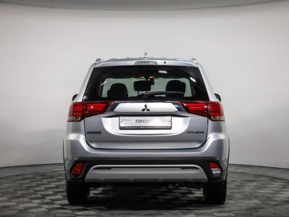 Mitsubishi Outlander III Рестайлинг 3 с пробегом 2019 года, цена 1 749 000 рублей, 153200 км, внедорожник, Автокод Объявления