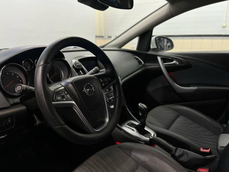 Opel Astra J Рестайлинг Ростов-на-Дону  - изображение 5