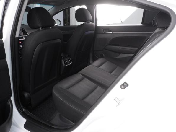 Hyundai Elantra VI (AD) с пробегом 2017 года, цена 1 350 000 рублей, 219935 км, седан, Автокод Объявления