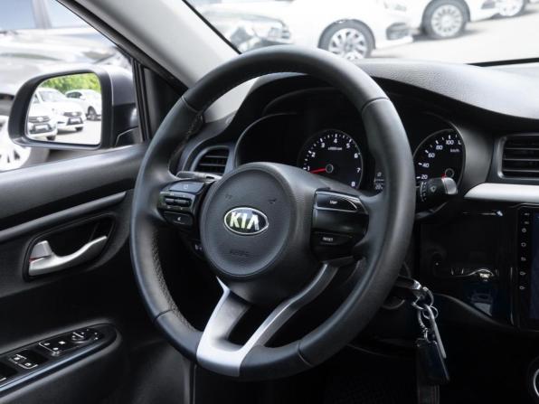 Kia Rio IV с пробегом 2018 года, цена 1 299 000 рублей, 132516 км, седан, Автокод Объявления