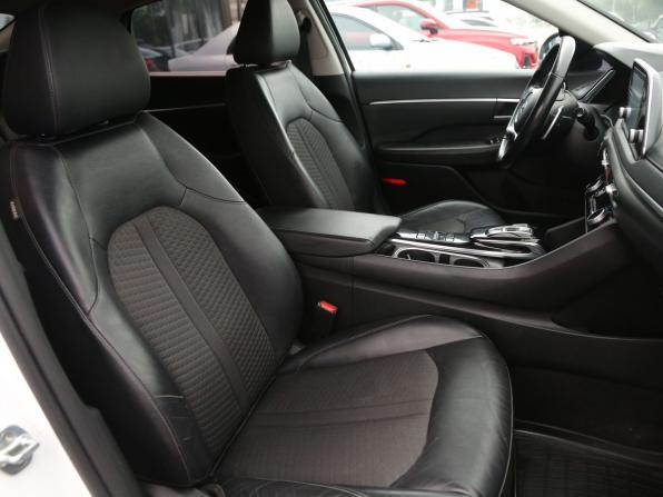 Hyundai Sonata VIII (DN8) с пробегом 2021 года, цена 2 359 000 рублей, 61000 км, седан, Автокод Объявления