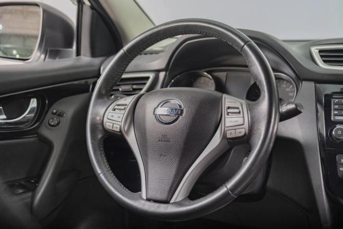 Nissan Qashqai II с пробегом 2018 года, цена 1 999 000 рублей, 125000 км, внедорожник, Автокод Объявления