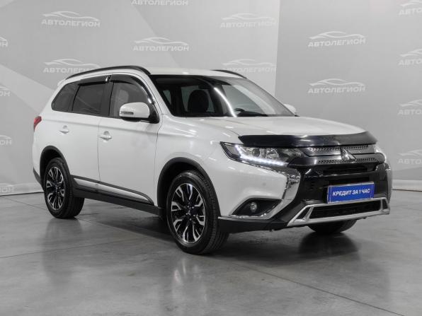 Mitsubishi Outlander III Рестайлинг 3 с пробегом 2021 года, цена 2 250 000 рублей, 51097 км, внедорожник, Автокод Объявления