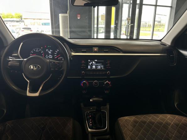 Kia Rio IV Рестайлинг с пробегом 2020 года, цена 1 640 000 рублей, 114575 км, седан, Автокод Объявления