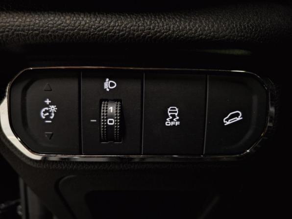 Haval Jolion I Рестайлинг с пробегом 2024 года, цена 2 299 000 рублей, 19701 км, внедорожник, Автокод Объявления