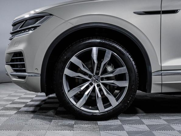 Volkswagen Touareg III с пробегом 2022 года, цена 6 690 000 рублей, 46477 км, внедорожник, Автокод Объявления