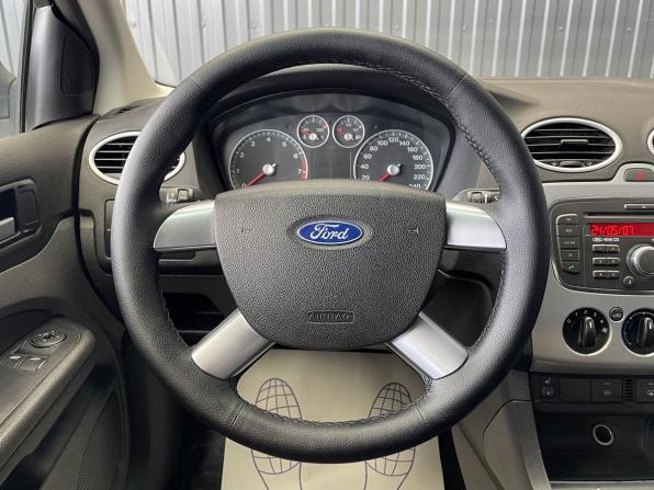 Ford Focus II с пробегом 2007 года, цена 337 000 рублей, 230510 км, седан, Автокод Объявления