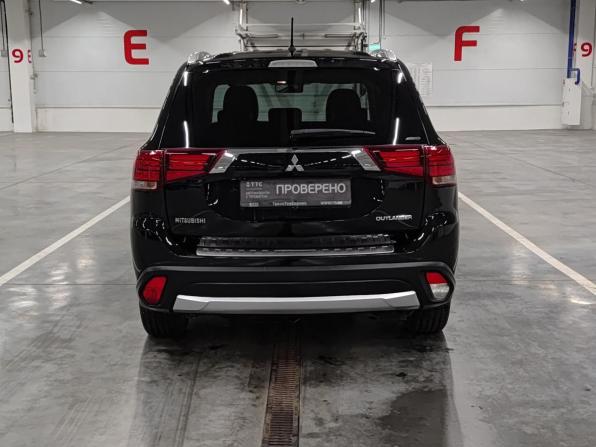 Mitsubishi Outlander III Рестайлинг 2 с пробегом 2015 года, цена 1 550 000 рублей, 188210 км, внедорожник, Автокод Объявления
