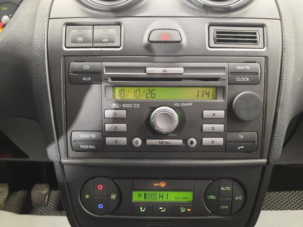 Ford Fiesta Mk5 с пробегом 2007 года, цена 259 000 рублей, 270000 км, хэтчбек, Автокод Объявления