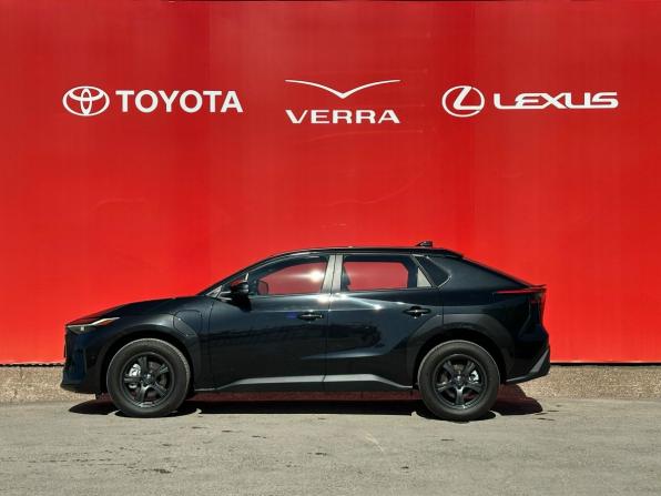 Toyota bZ4X I с пробегом 2023 года, цена 3 260 000 рублей, 102 км, внедорожник, Автокод Объявления