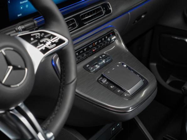 Mercedes-Benz V-Класс III (W447) Рестайлинг 2 с пробегом 2026 года, цена 14 890 000 рублей, 10 км, минивэн, Автокод Объявления
