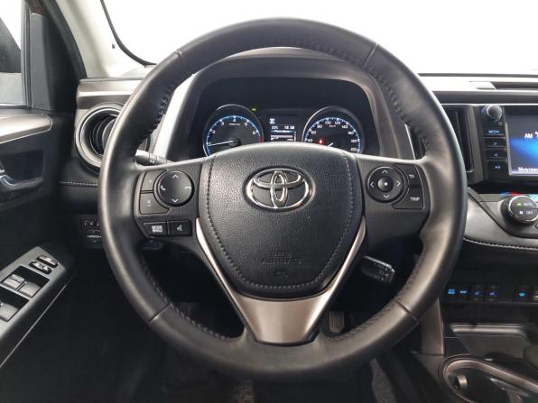 Toyota RAV4 IV (XA40) Рестайлинг с пробегом 2018 года, цена 2 620 000 рублей, 105300 км, внедорожник, Автокод Объявления