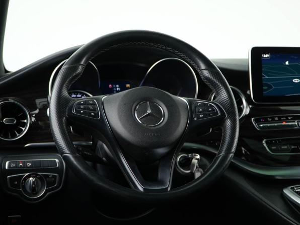 Mercedes-Benz V-Класс III (W447) Рестайлинг с пробегом 2019 года, цена 4 389 999 рублей, 201191 км, минивэн, Автокод Объявления