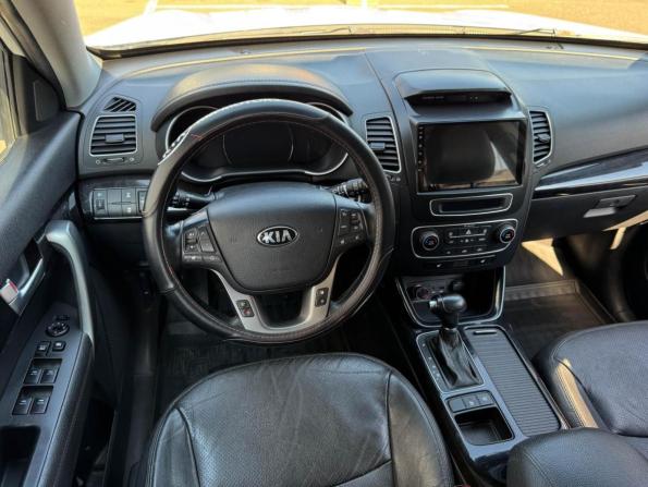 Kia Sorento II Рестайлинг с пробегом 2013 года, цена 1 649 000 рублей, 139001 км, внедорожник, Автокод Объявления