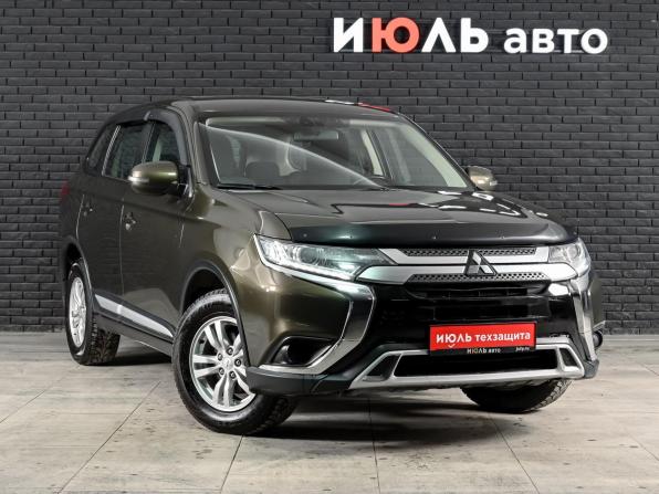 Mitsubishi Outlander III Рестайлинг 3 с пробегом 2019 года, цена 1 960 000 рублей, 193866 км, внедорожник, Автокод Объявления